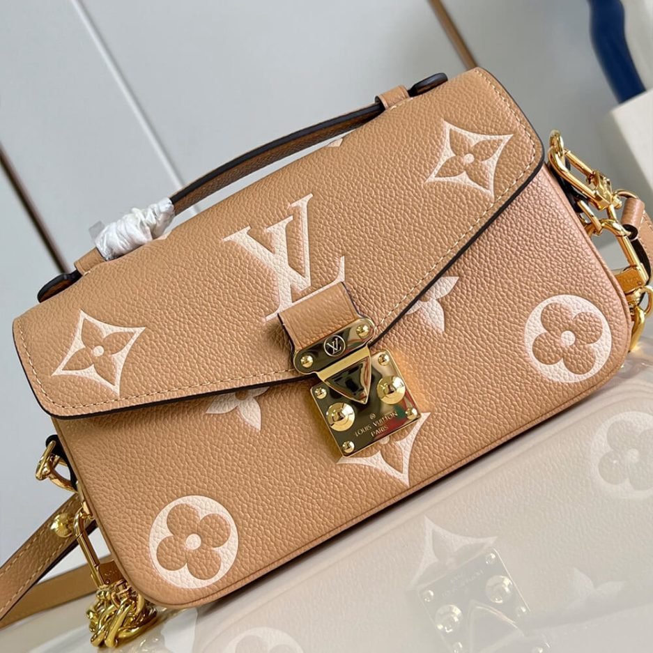 LV Pochette Metis East West - Image 3