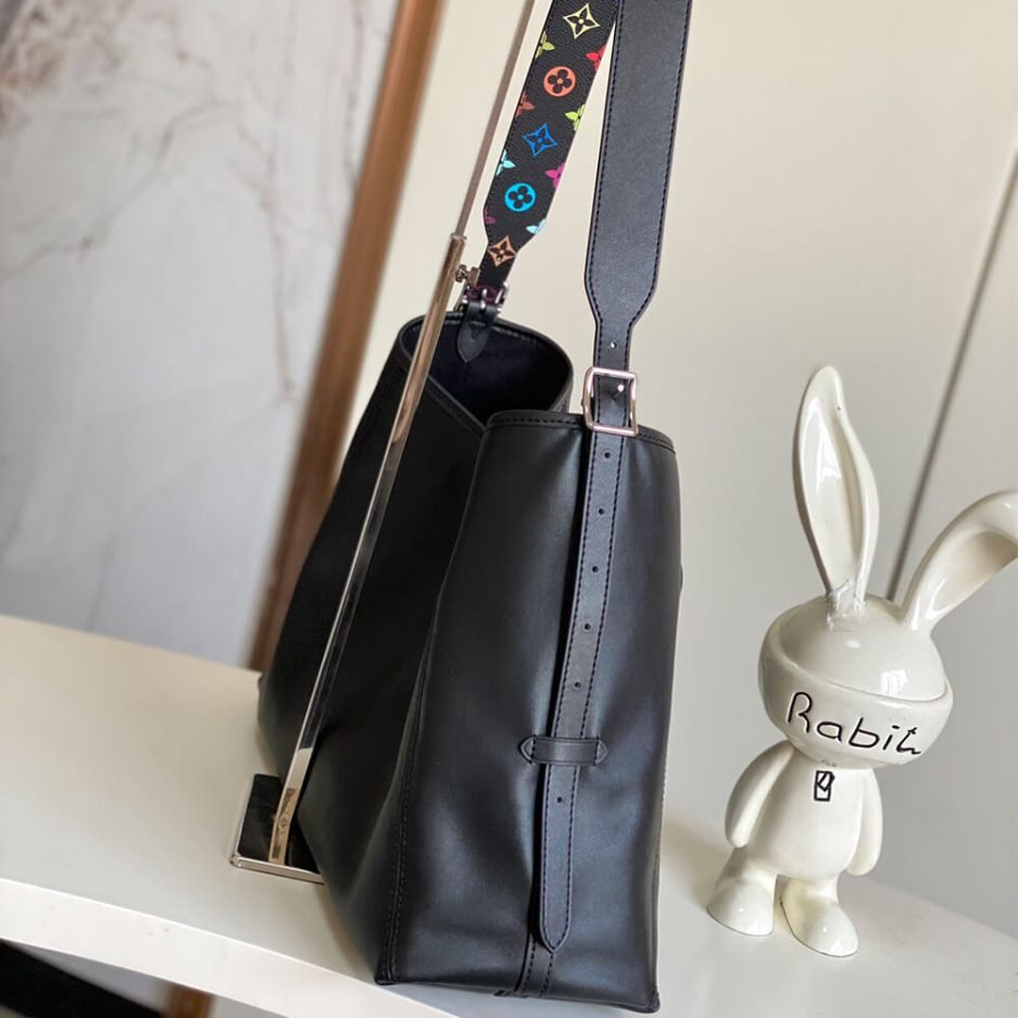 LV x TM CarryAll Vibe MM - Image 3