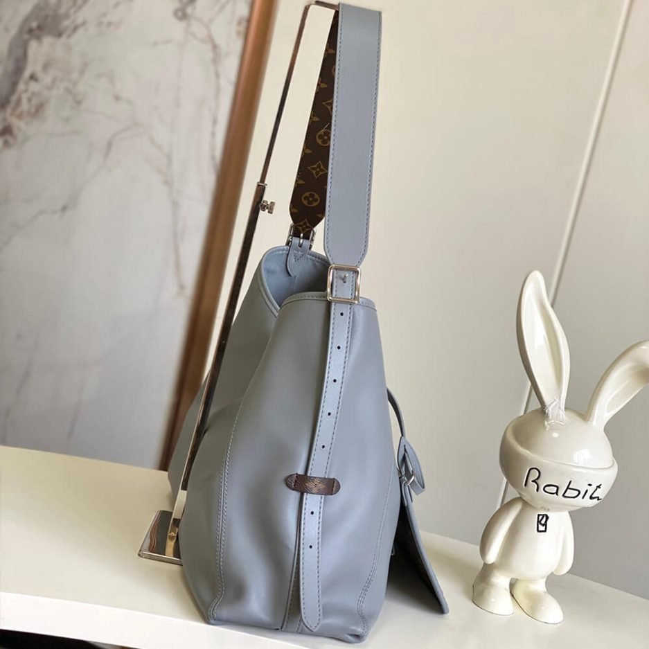 LV CarryAll MM - Image 3