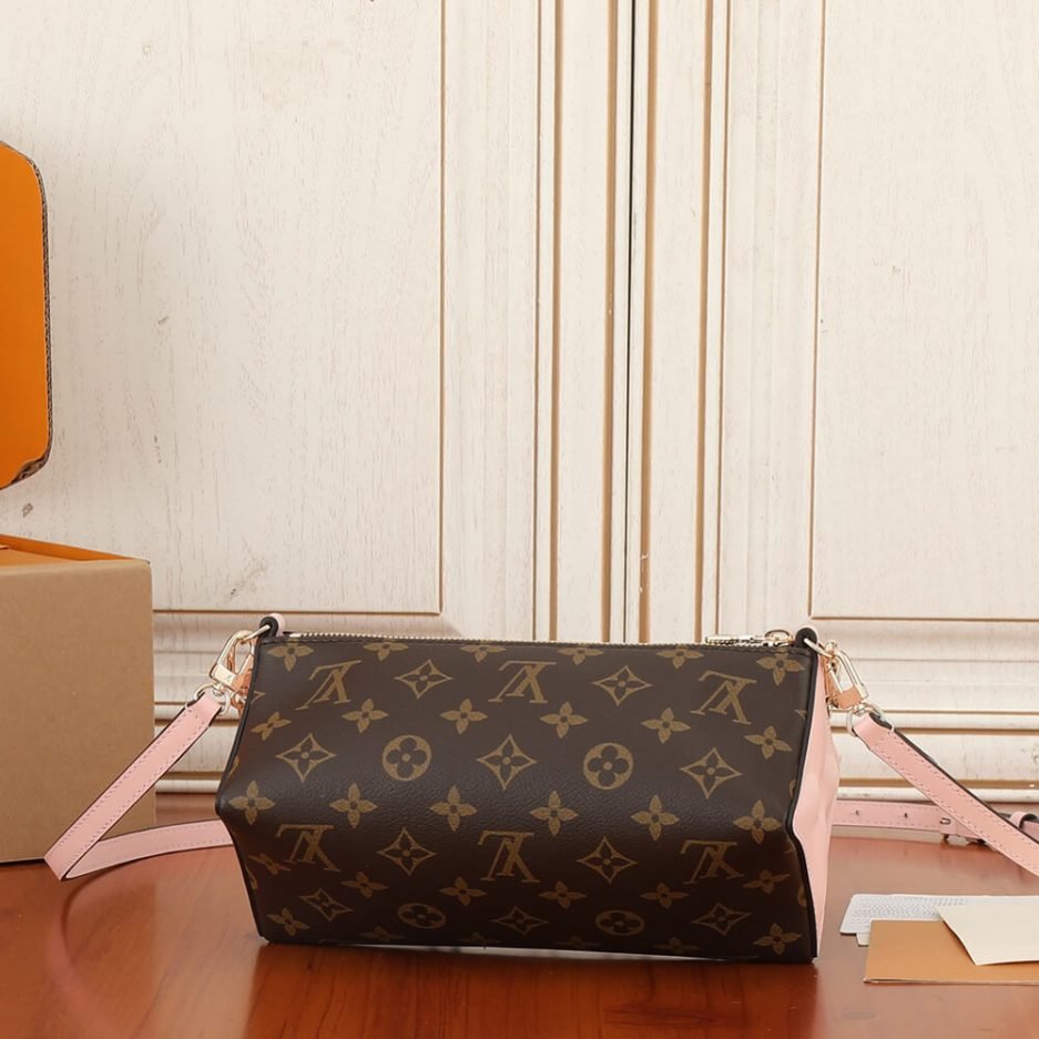LV Bloom Pouch - Image 4