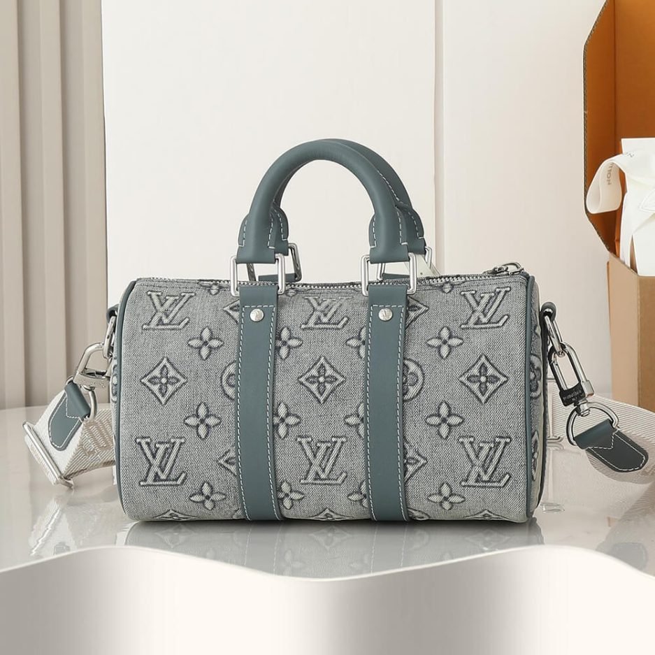LV Keepall Bandoulière 25 - Image 4