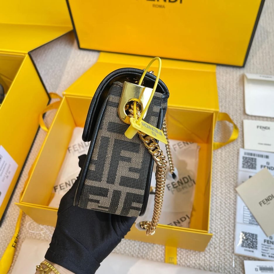 Fendi Baguette Chain Midi - Image 5