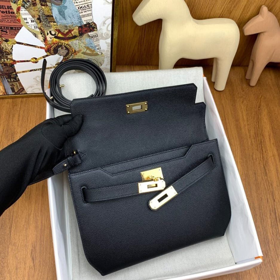Hermes Kelly Depeches 26 Pouch - Image 7