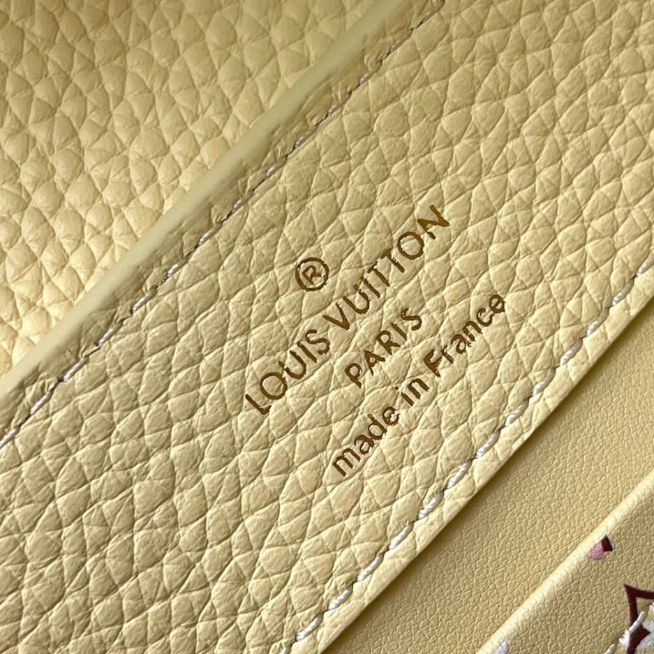 LV Capucines East-West Mini(HIGH-END GRADE) - Image 7