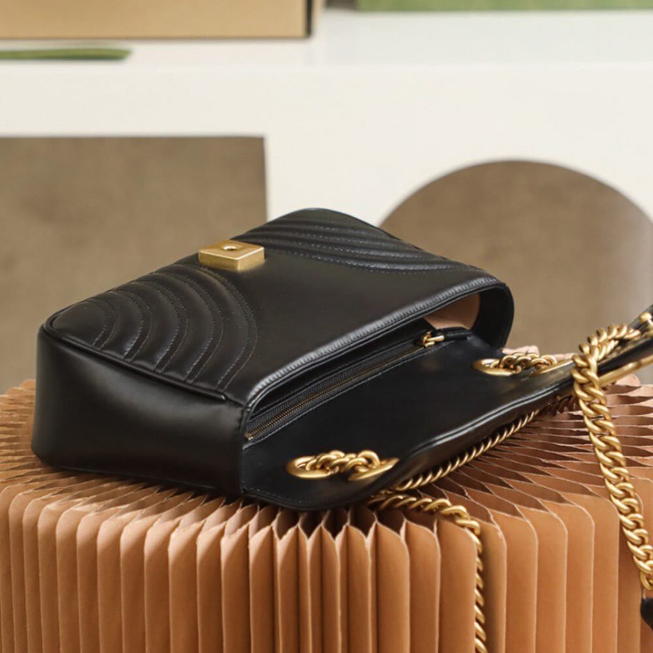 GG Marmont small matelasse shoulder bag - Image 7