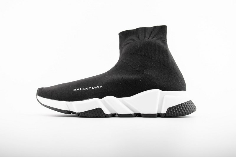 Balenciaga Speed Runner Oreo
