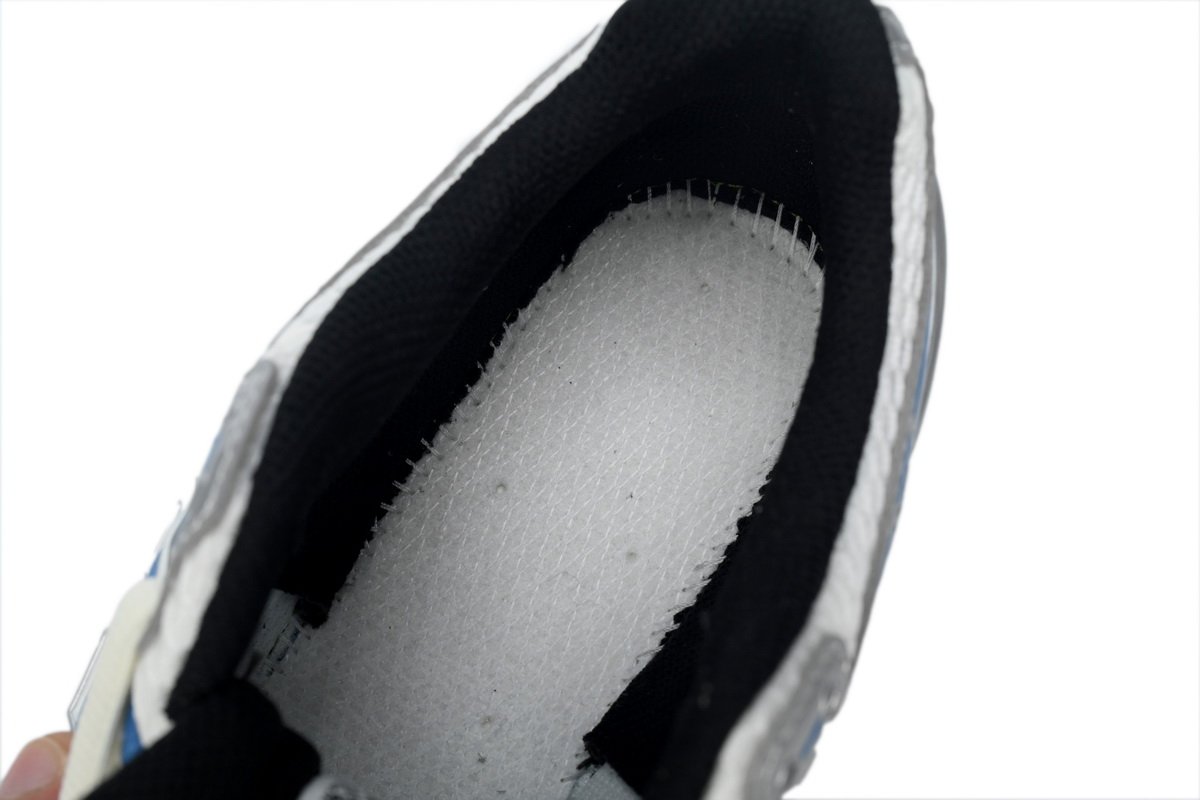 NEW BALANCE Light Blue and White M1906RL - Image 7