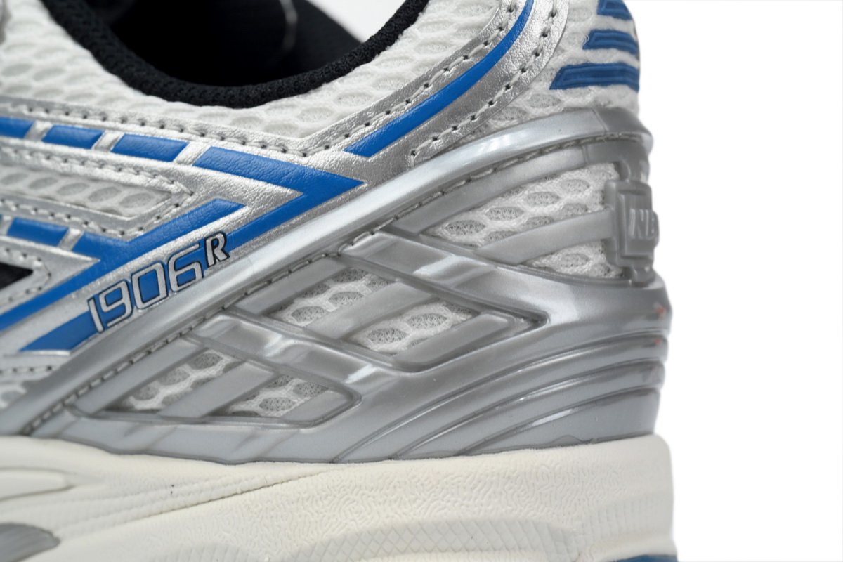 NEW BALANCE Light Blue and White M1906RL - Image 9