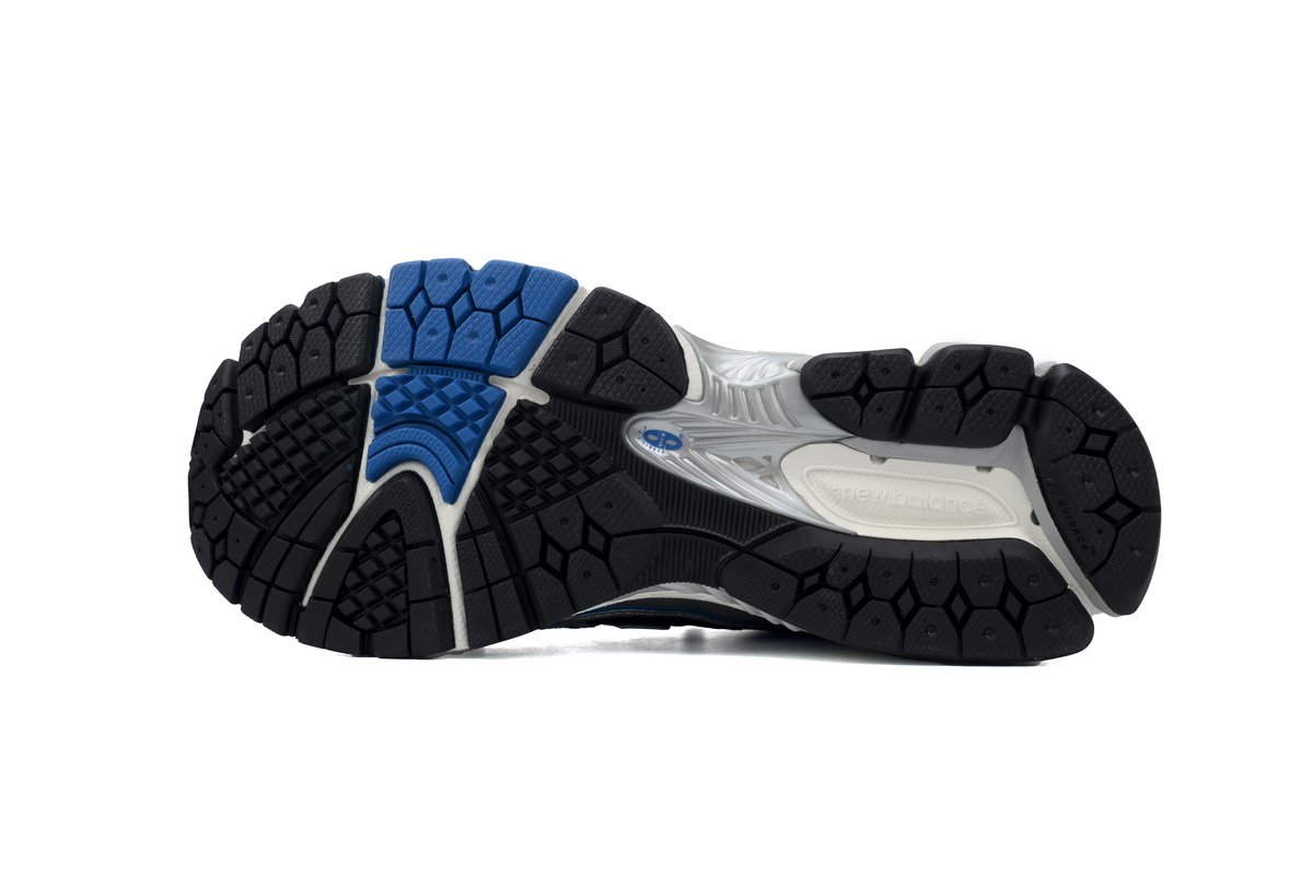 NEW BALANCE Light Blue and White M1906RL - Image 4