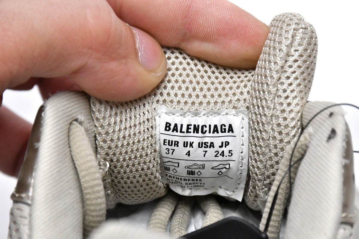 PK God Batch Balenciaga Defender Beige 685611 W2RA6 9700 - Image 6