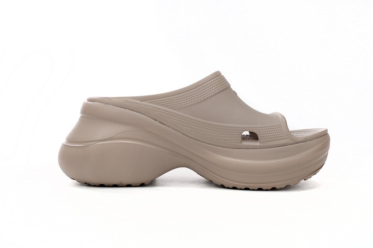 PK God Batch BALENCIAGA Pool Crocs Beige 677386 W1S8E 2500 - Image 2