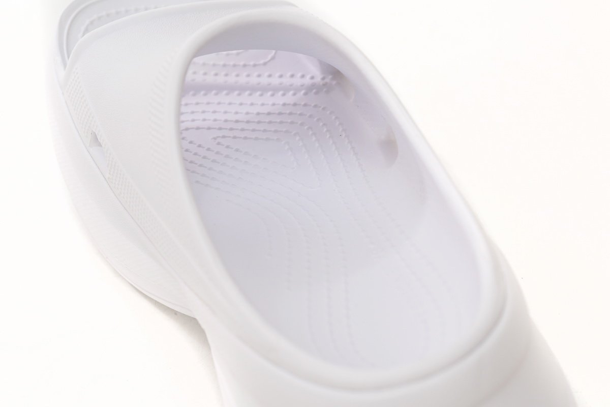 PK God Batch BALENCIAGA Pool Crocs White 677389 W1S8E 9000 - Image 9