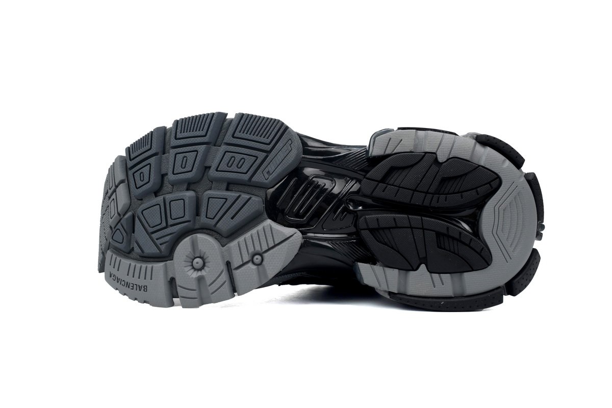 PK God Batch Balenciaga Runner All Black Gray 677402 W3RB2 1515 - Image 4