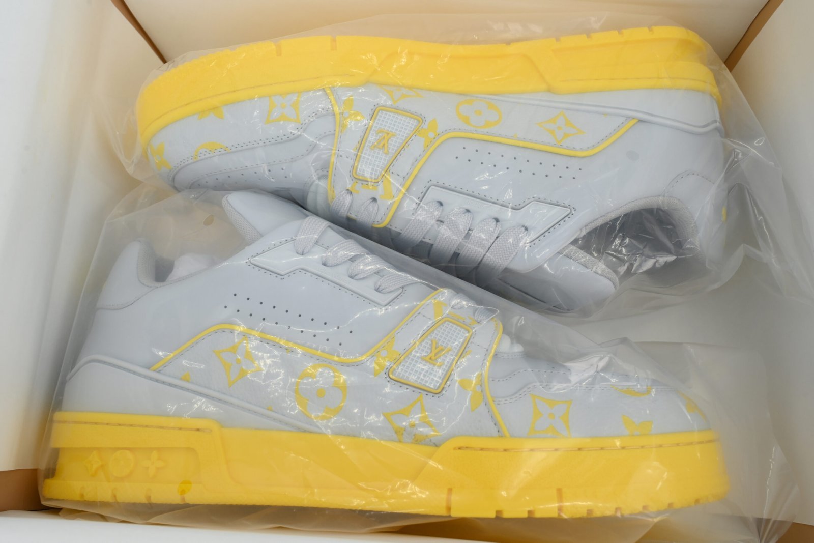 PK God Batch Louis Vuitton Grey Color Printing - Image 12