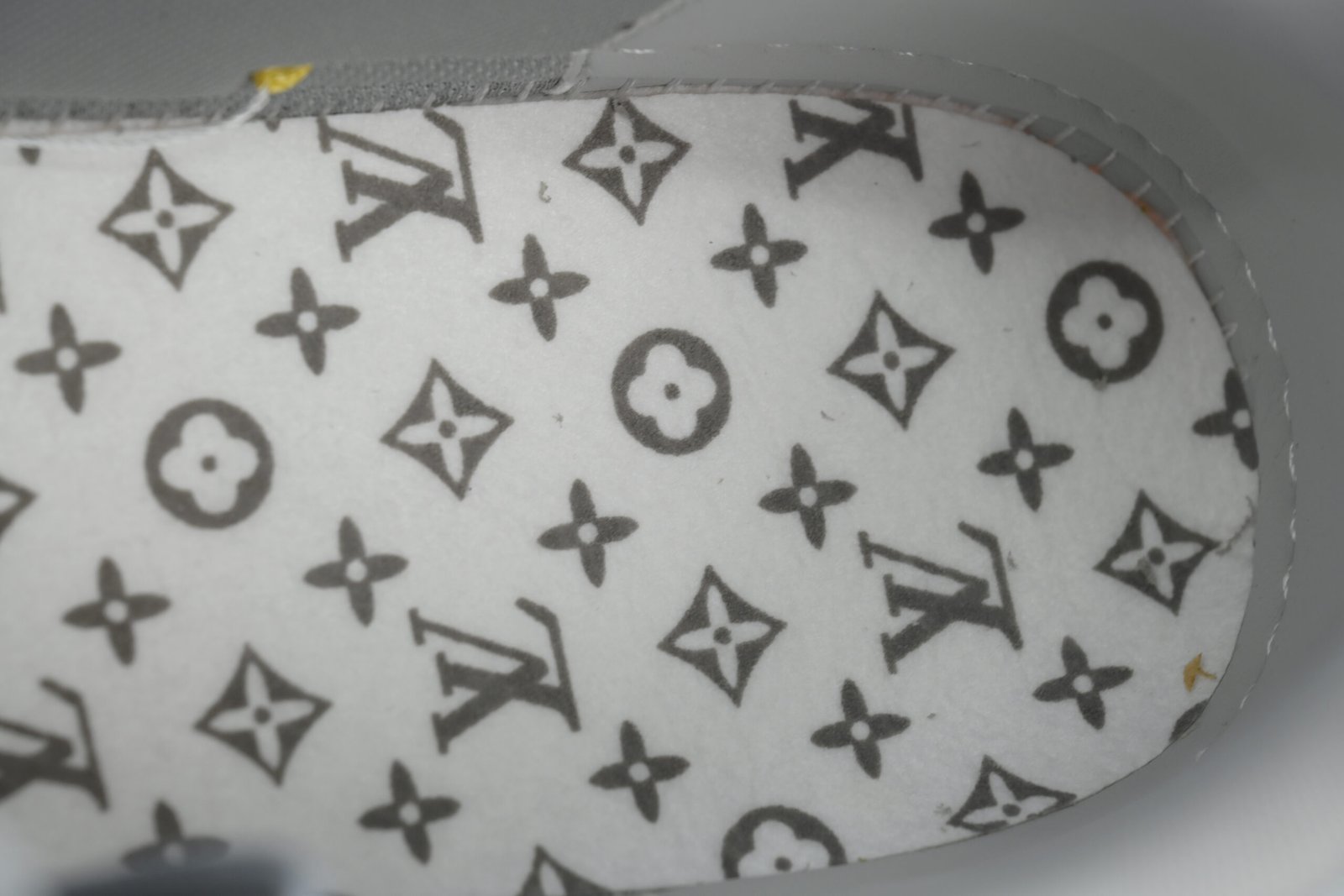 PK God Batch Louis Vuitton Grey Color Printing - Image 9