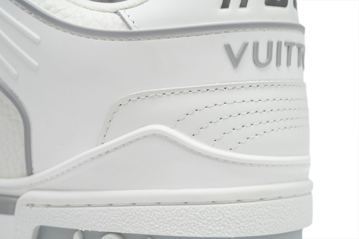 PK God Batch LOUIS VUITTON Trainer White cement - Image 8