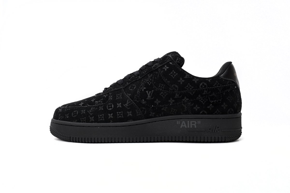 PK GOD BATCH LOUIS VUITTON x Nike Air Force 1 All Black 1A9VD7