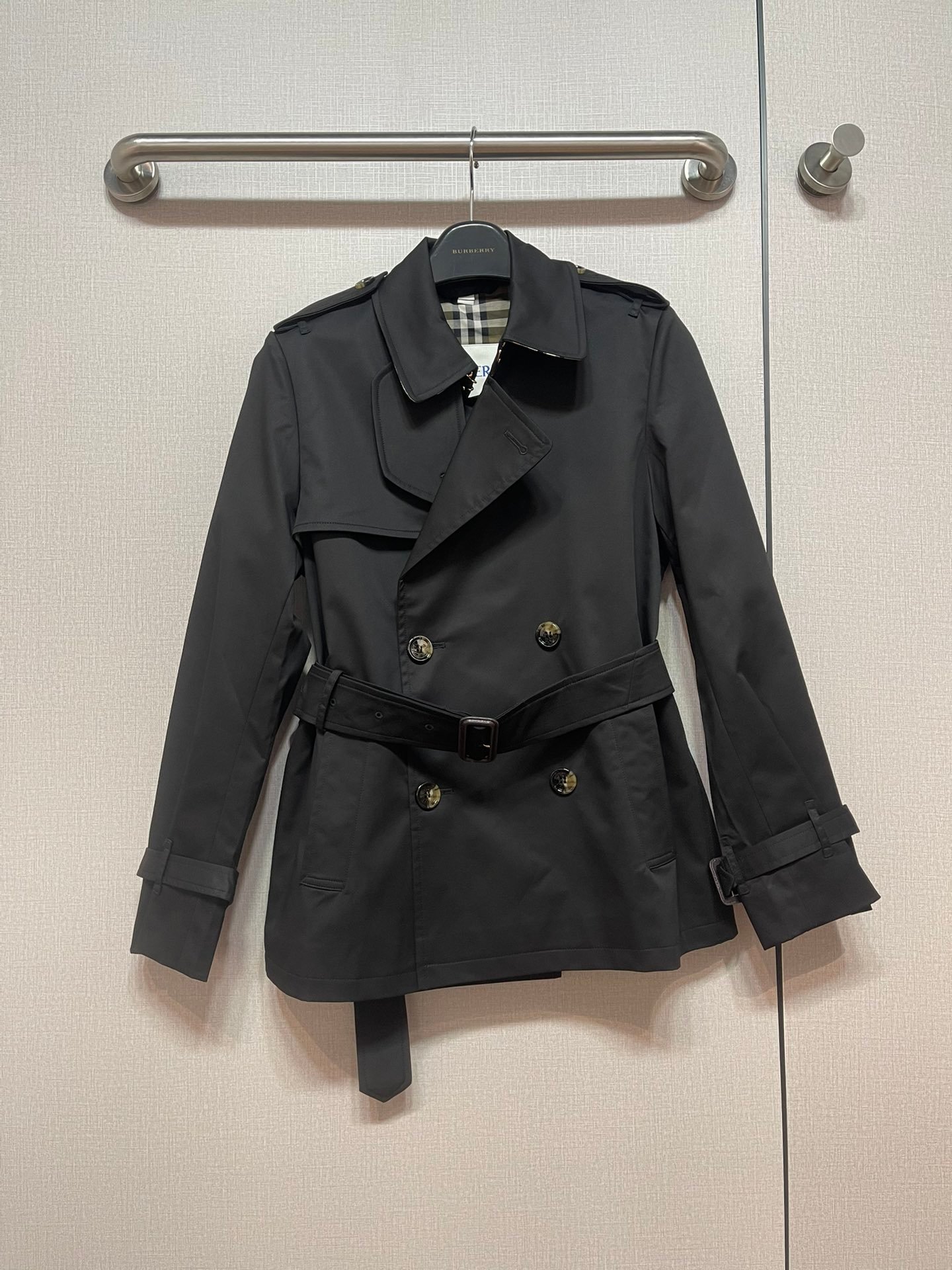 Burberry Classy short trench coat D80110 - Image 5