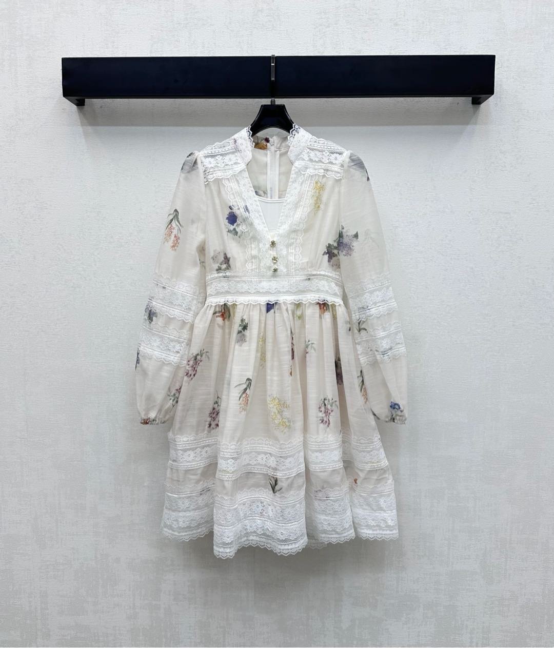 Zimmermann collection of dresses D80217 - Image 2