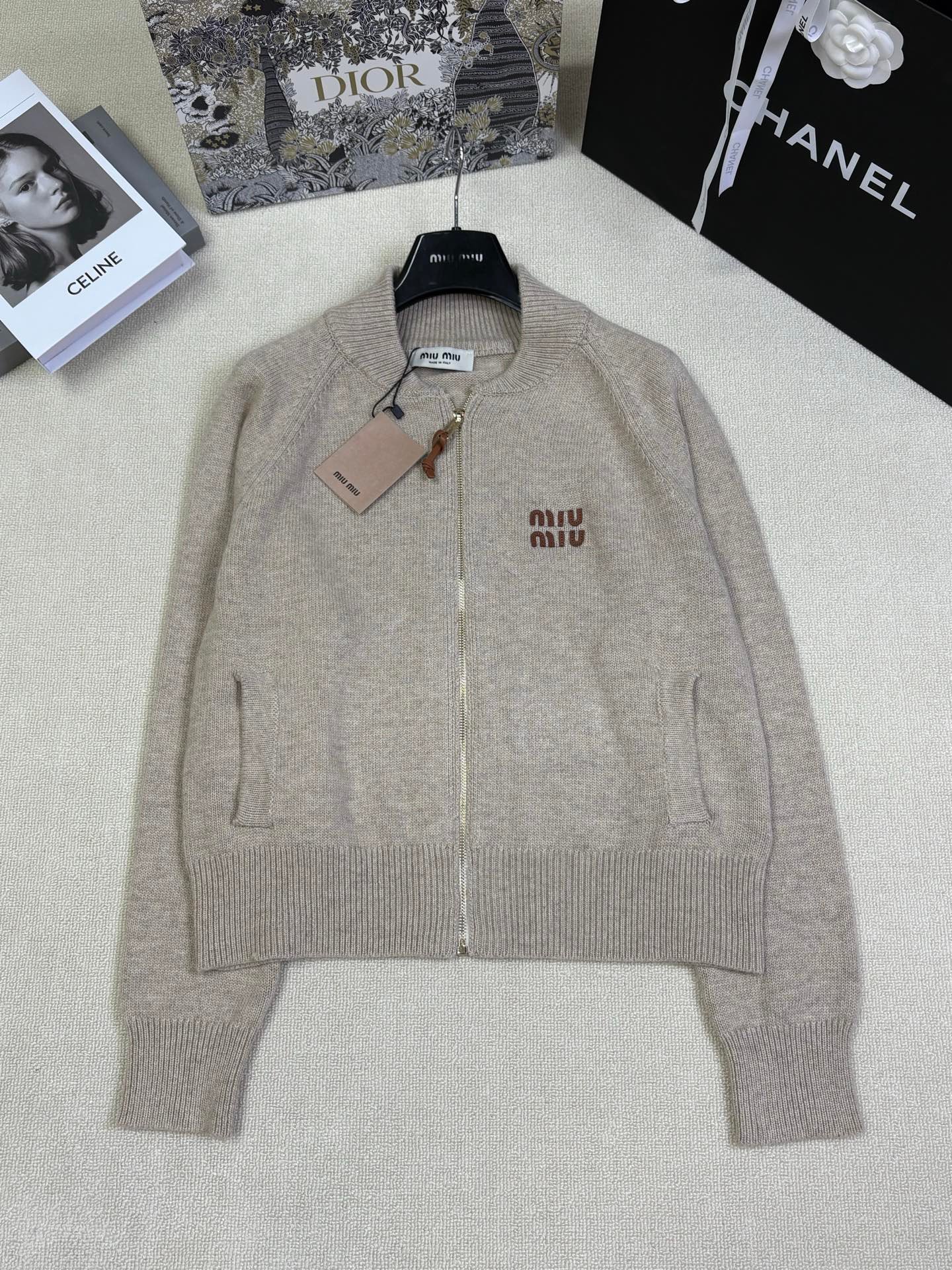 Miumiu Knitted V-Neck Sweater D92601 - Image 2