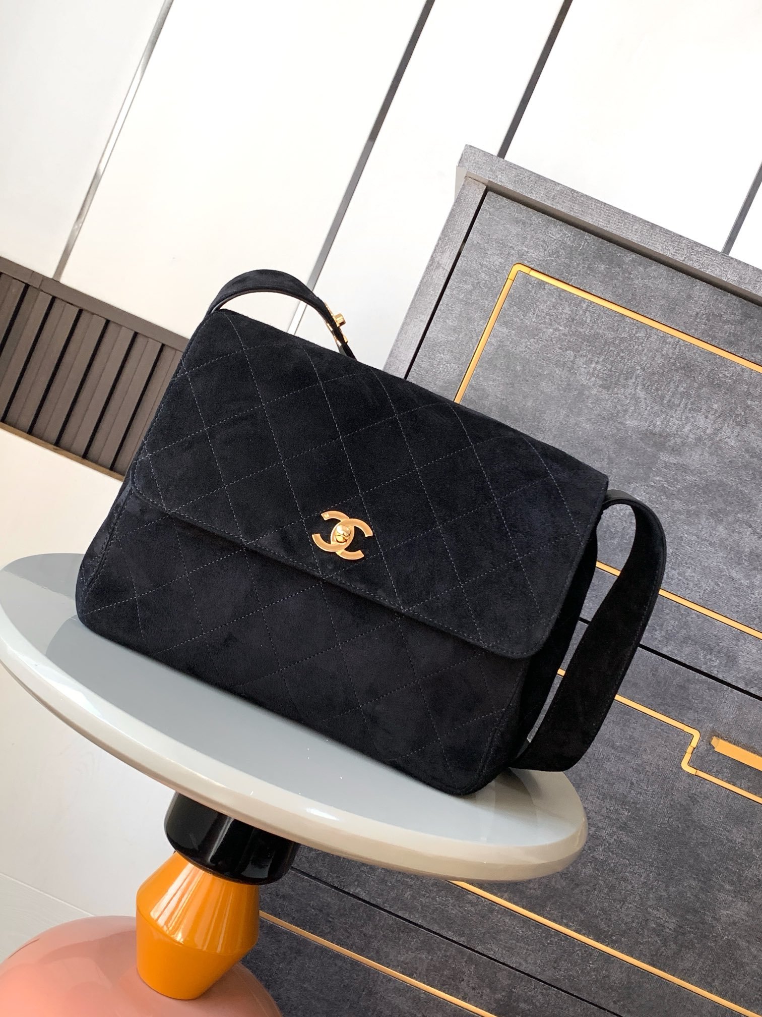 Chanel Luxurious retro genuine leather shoulder bag L91103 - Image 2