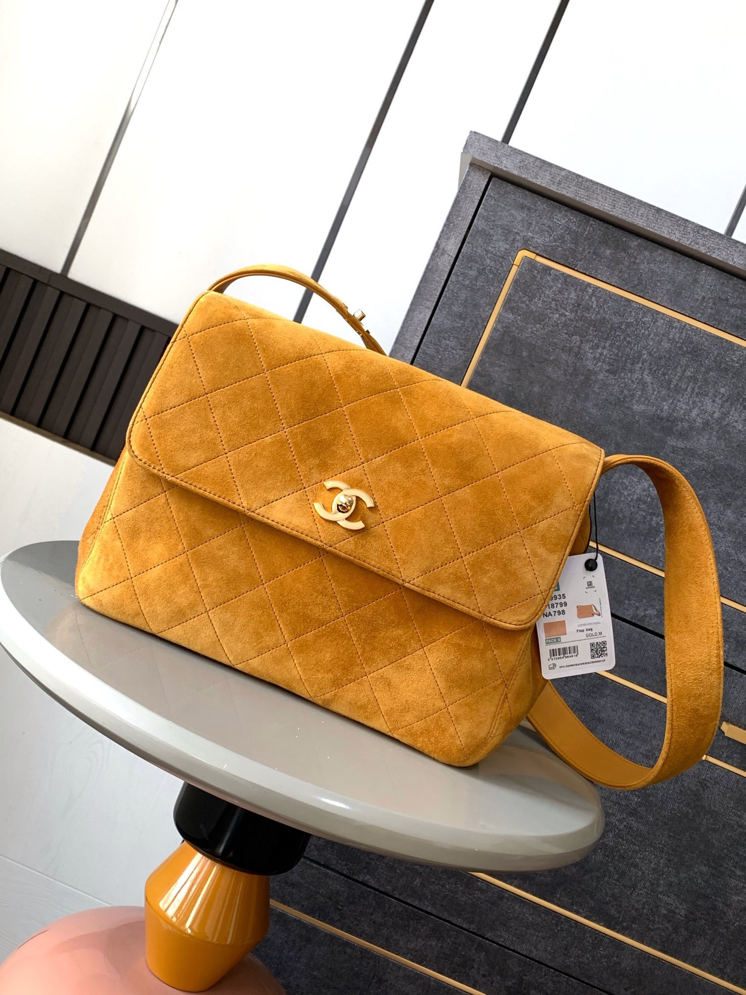 Chanel Luxurious retro genuine leather shoulder bag L91103 - Image 4