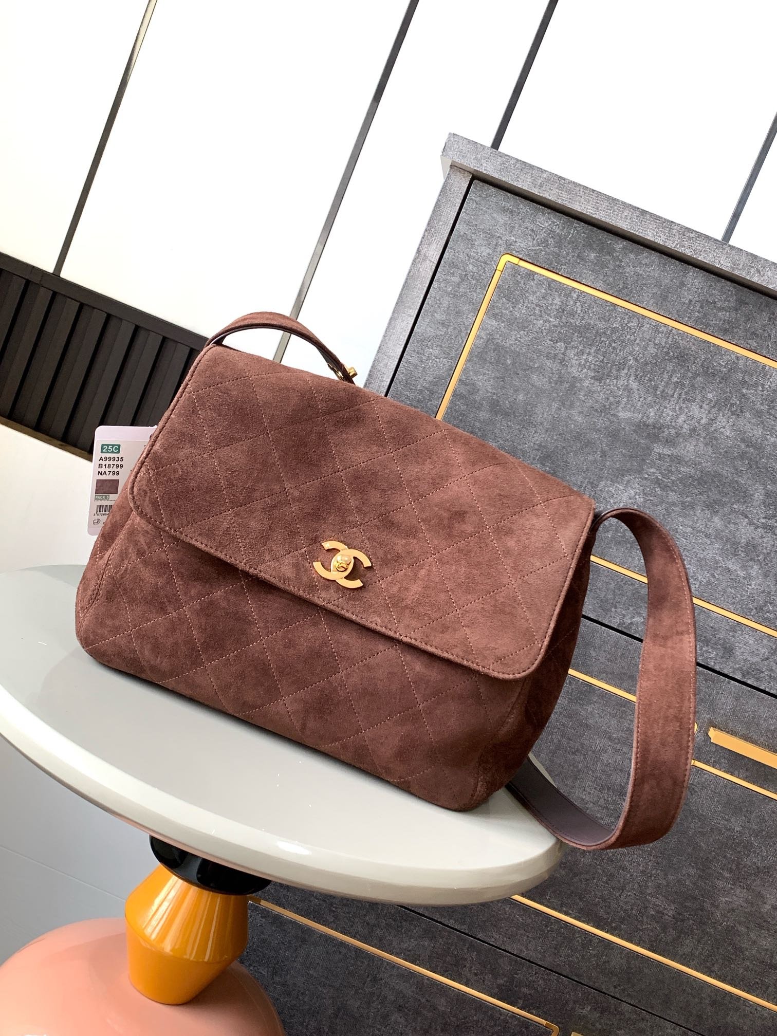 Chanel Luxurious retro genuine leather shoulder bag L91103 - Image 3