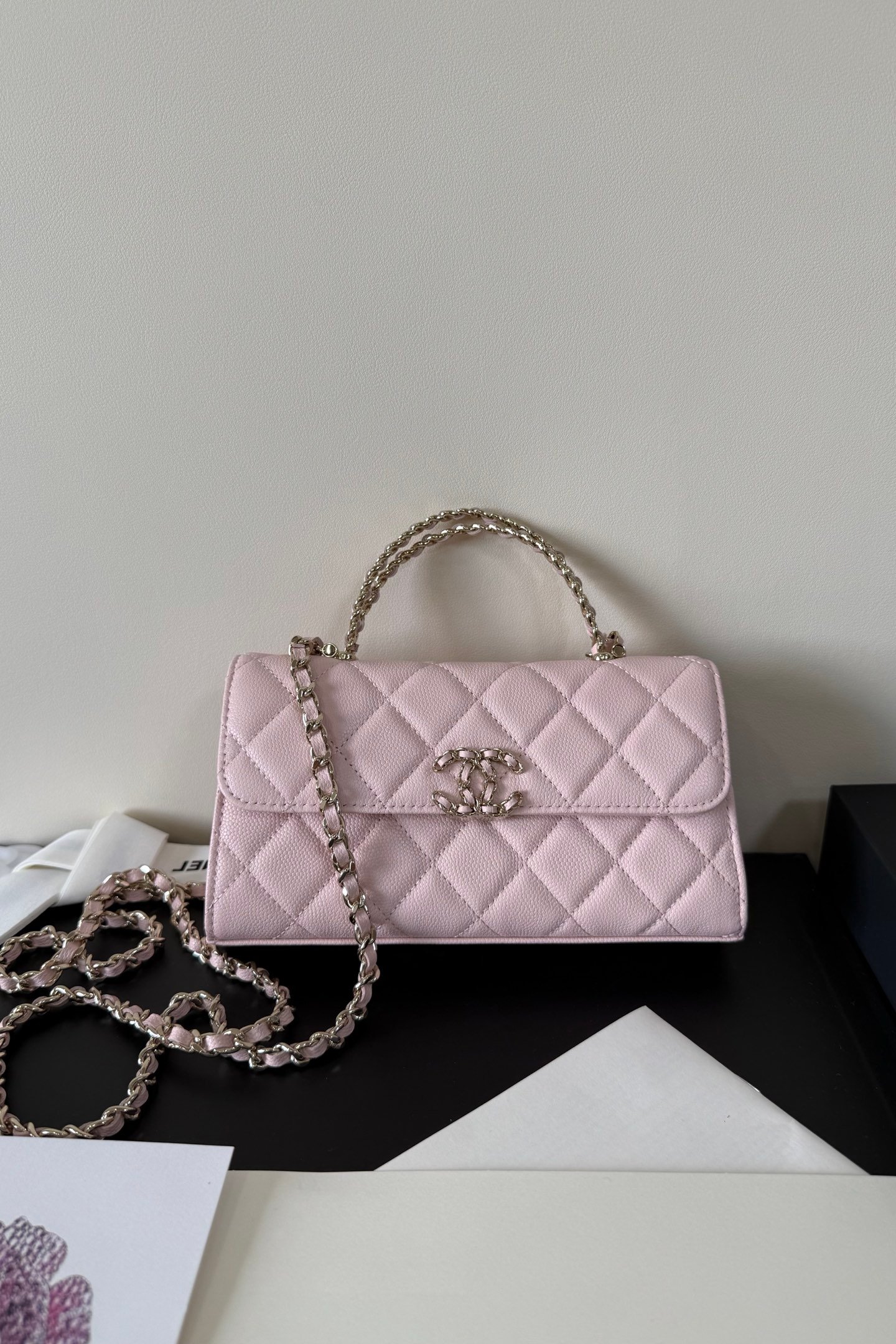 Chanel flip-top chain shoulder bag L90303 - Image 7