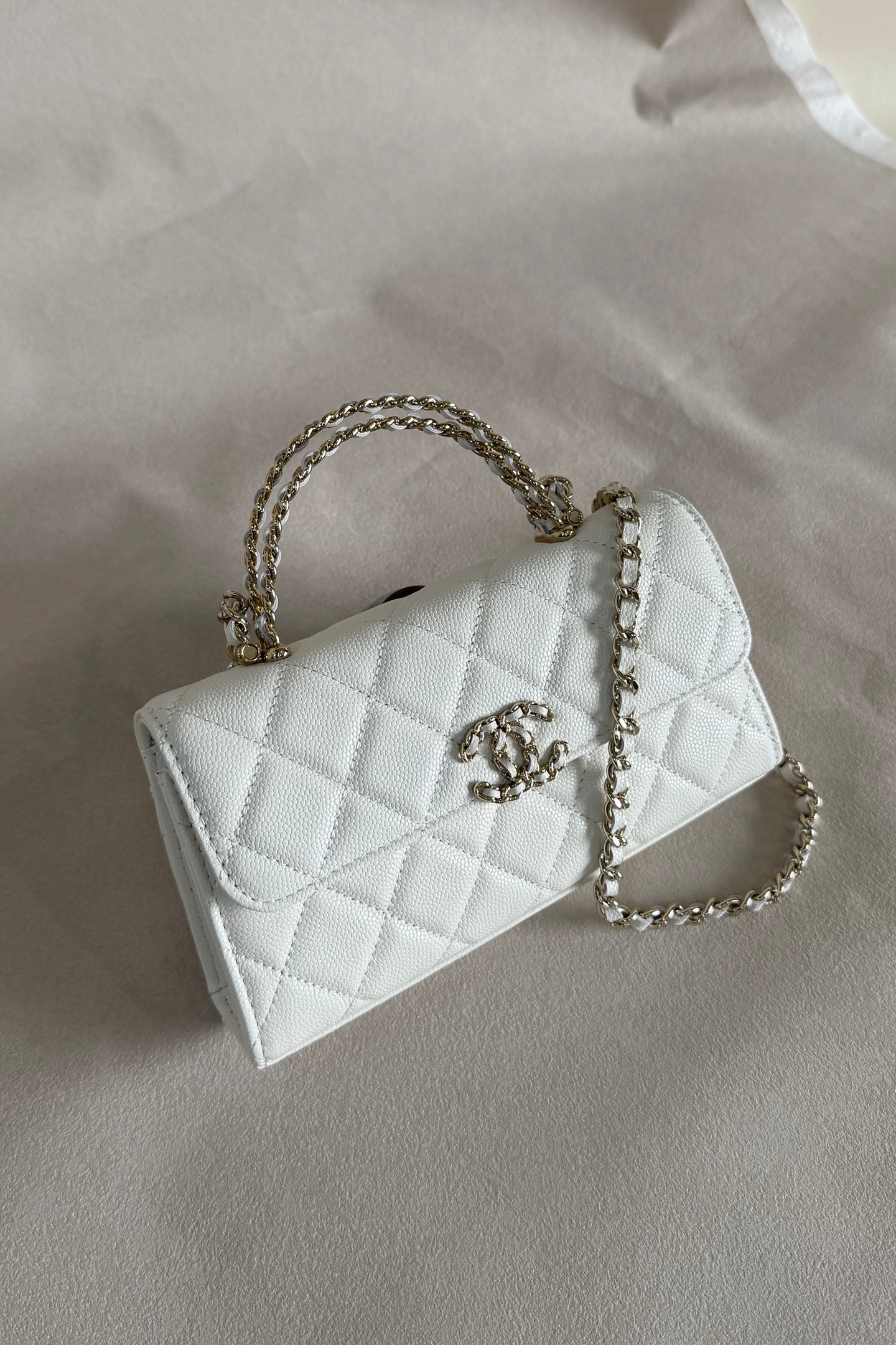 Chanel flip-top chain shoulder bag L90303 - Image 6