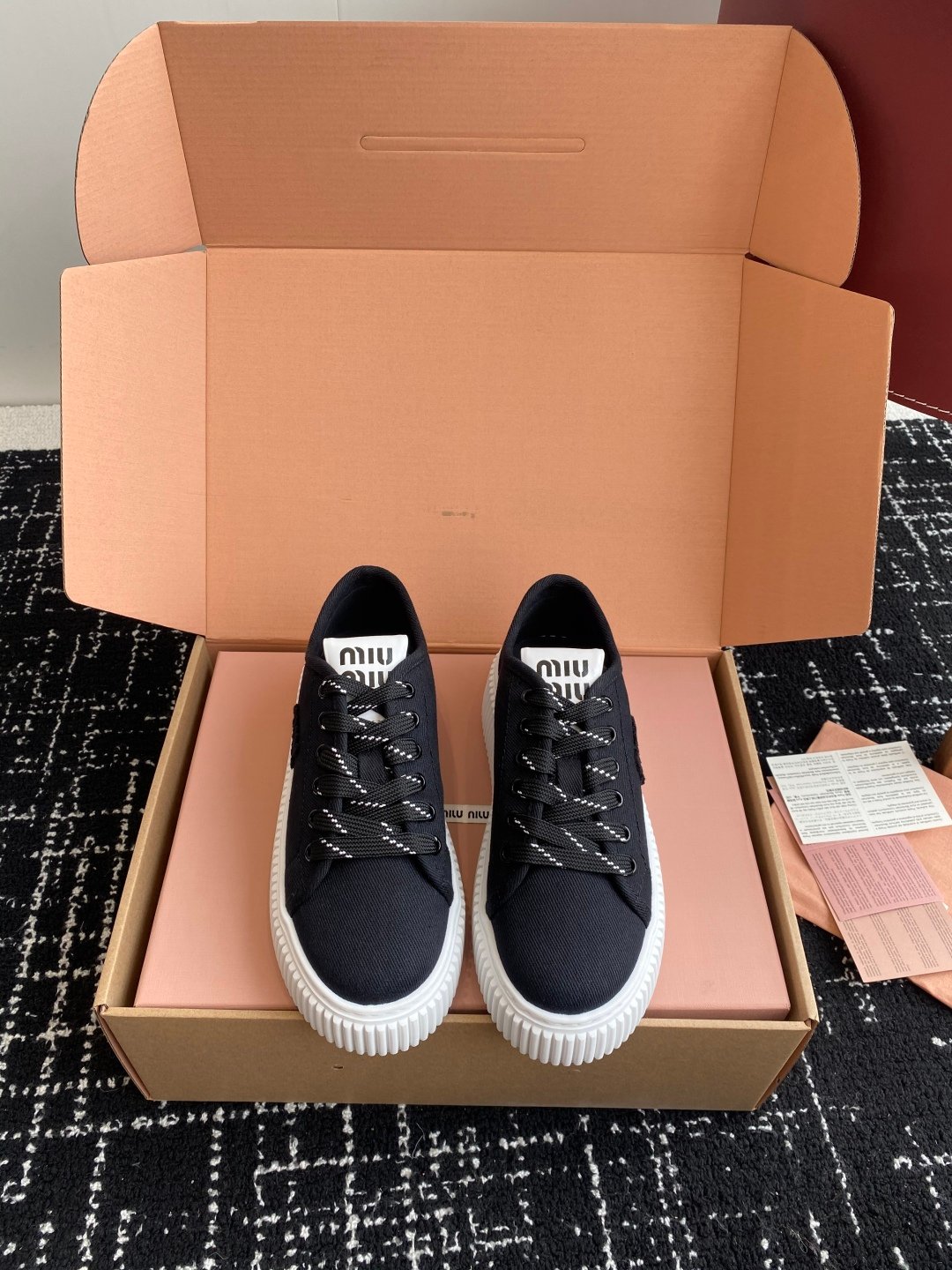 Miu Miu sneakers L90605 - Image 2