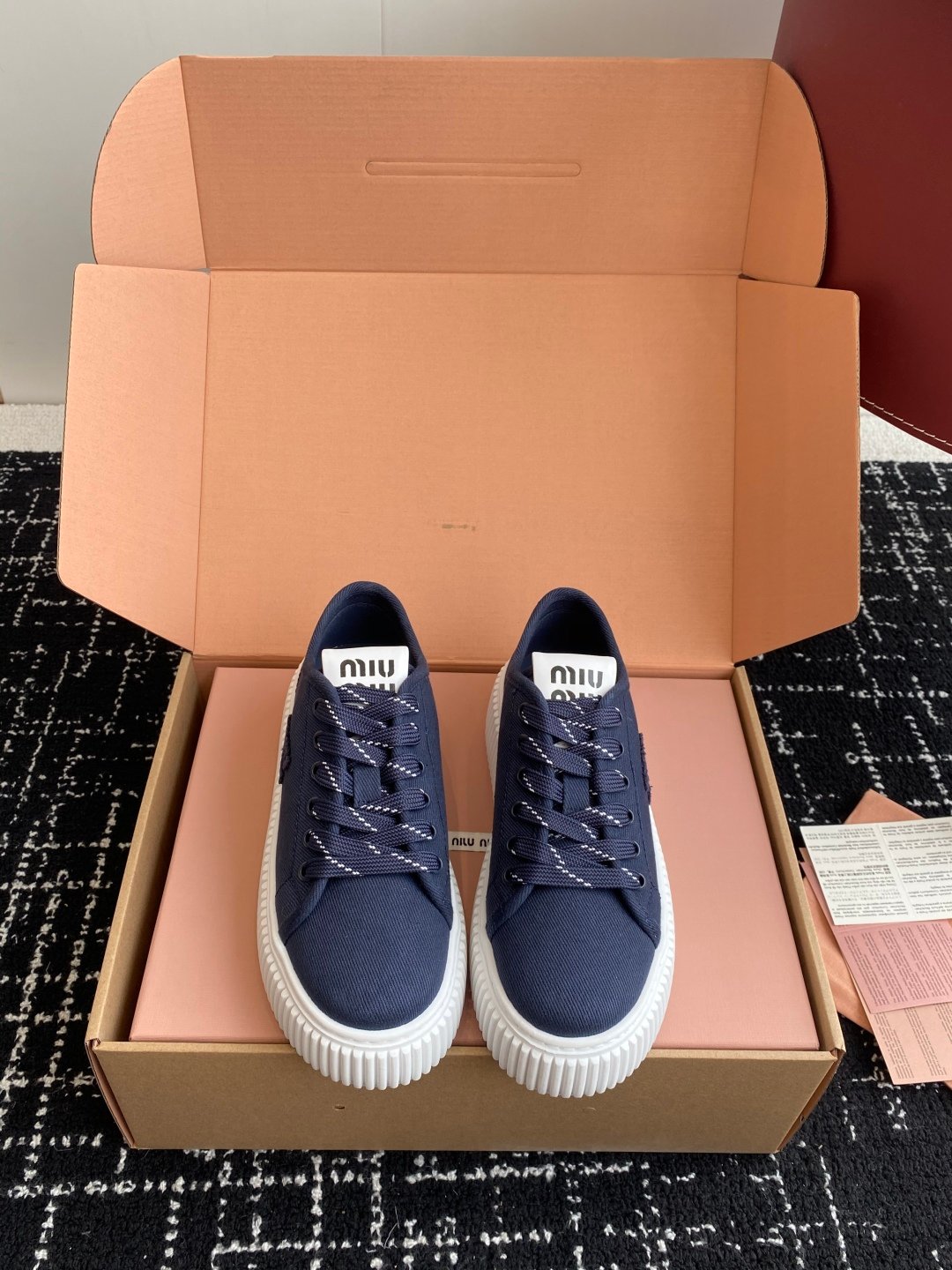 Miu Miu sneakers L90605 - Image 4