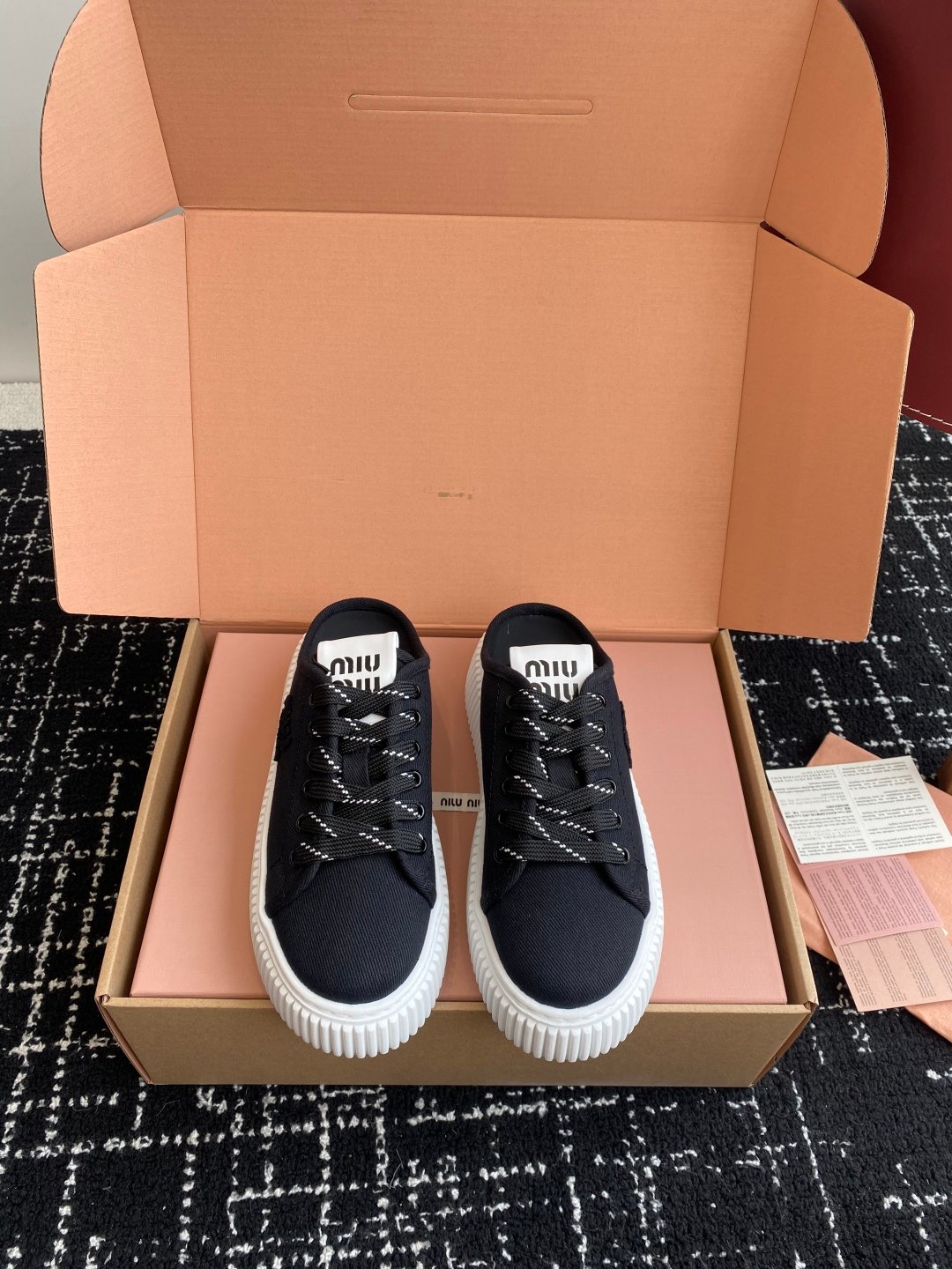 Miu Miu sneakers L90605 - Image 7