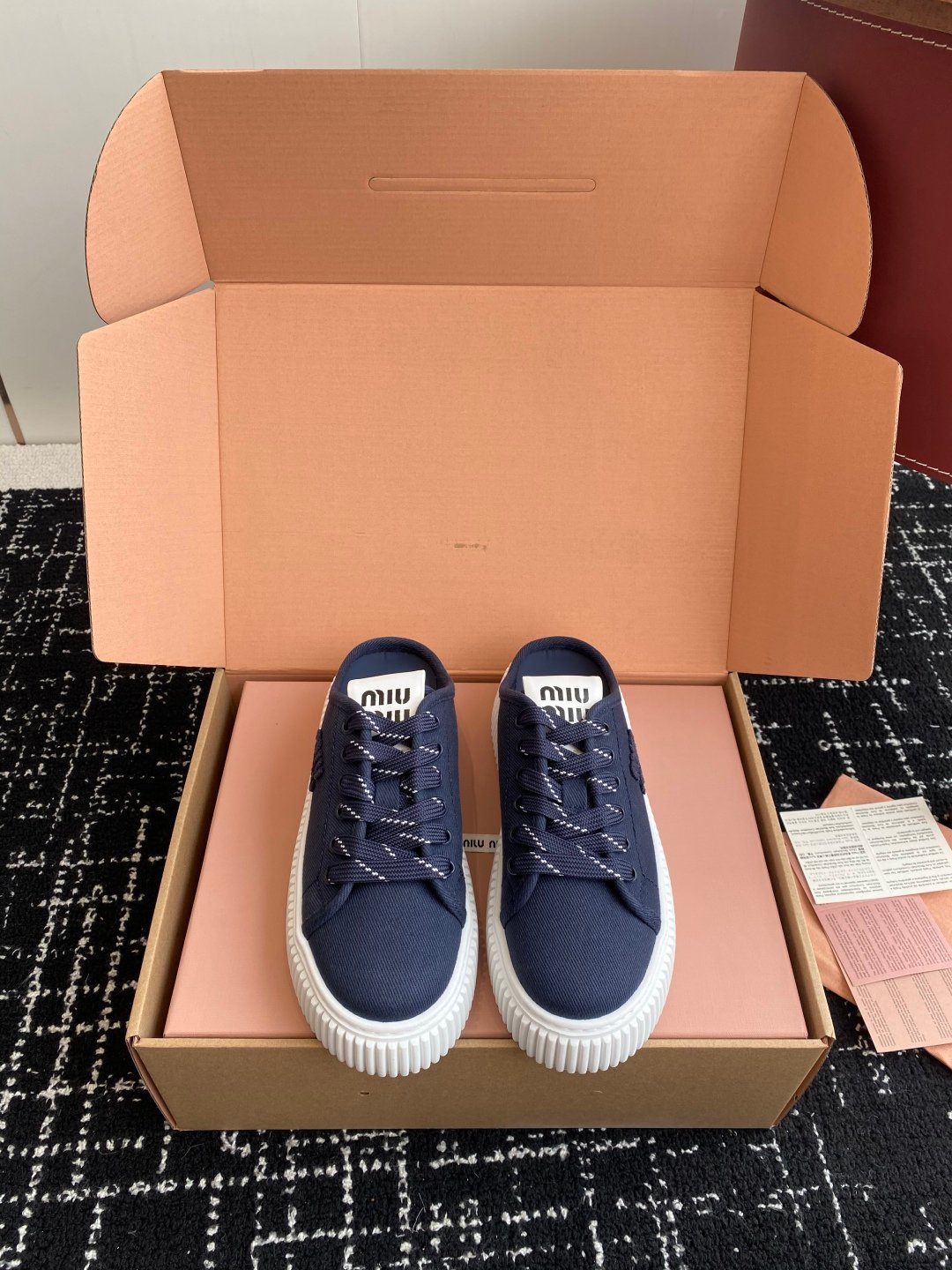Miu Miu sneakers L90605 - Image 8