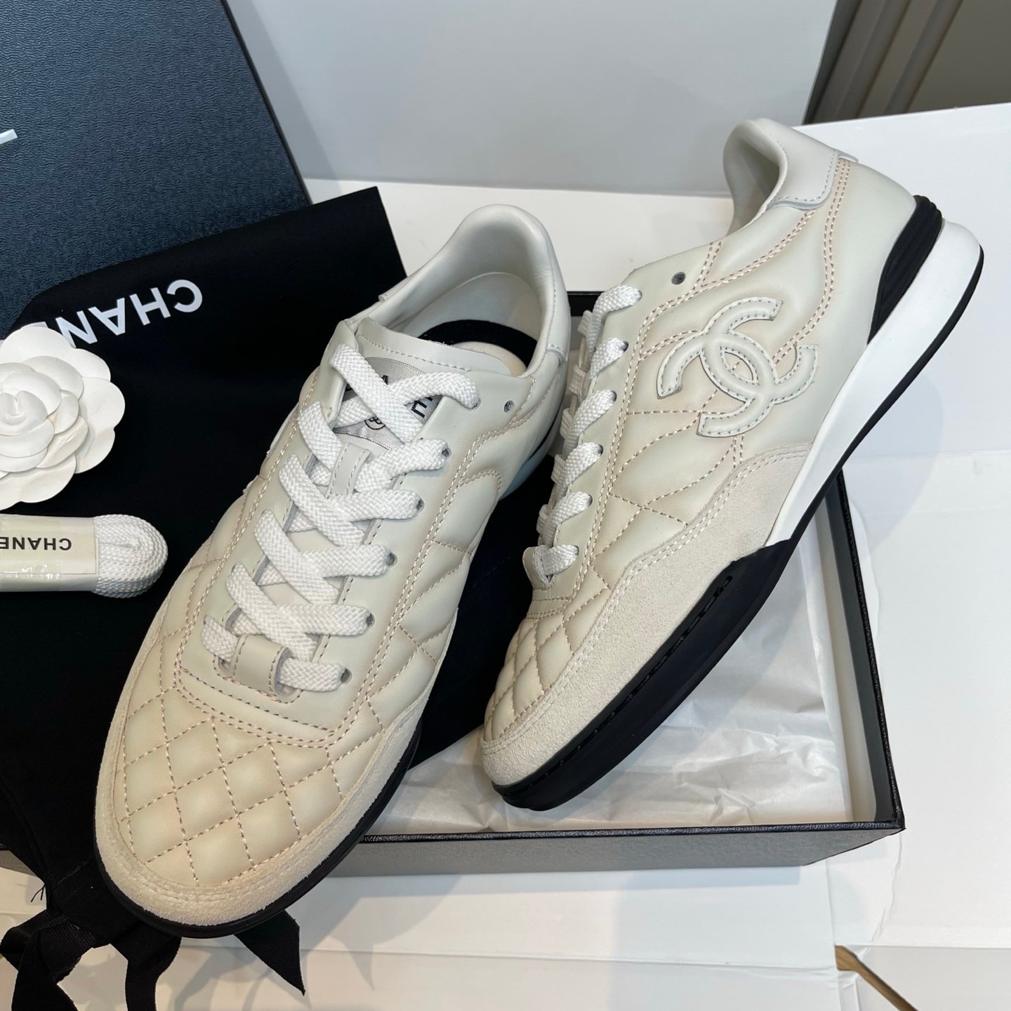 Chanel Baseball Shoes L90901 - Image 4