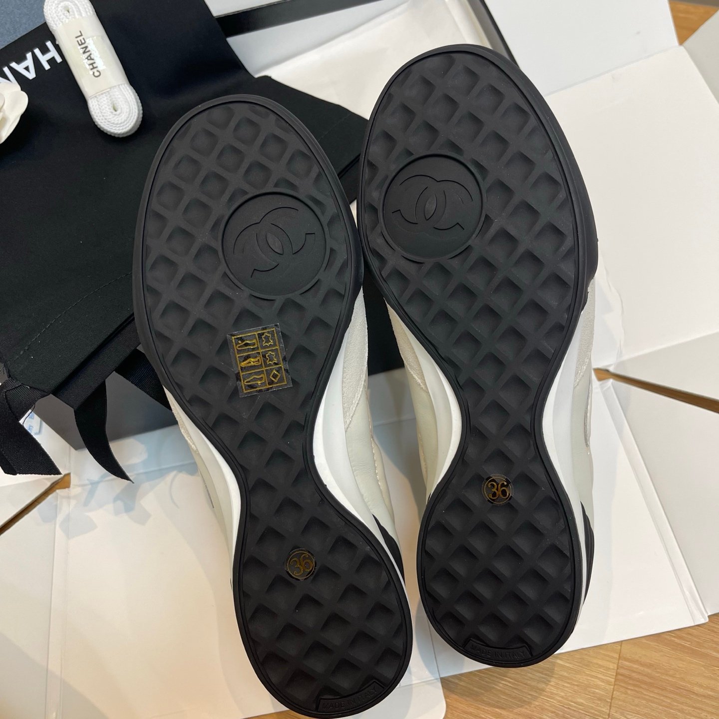 Chanel Baseball Shoes L90901 - Image 6
