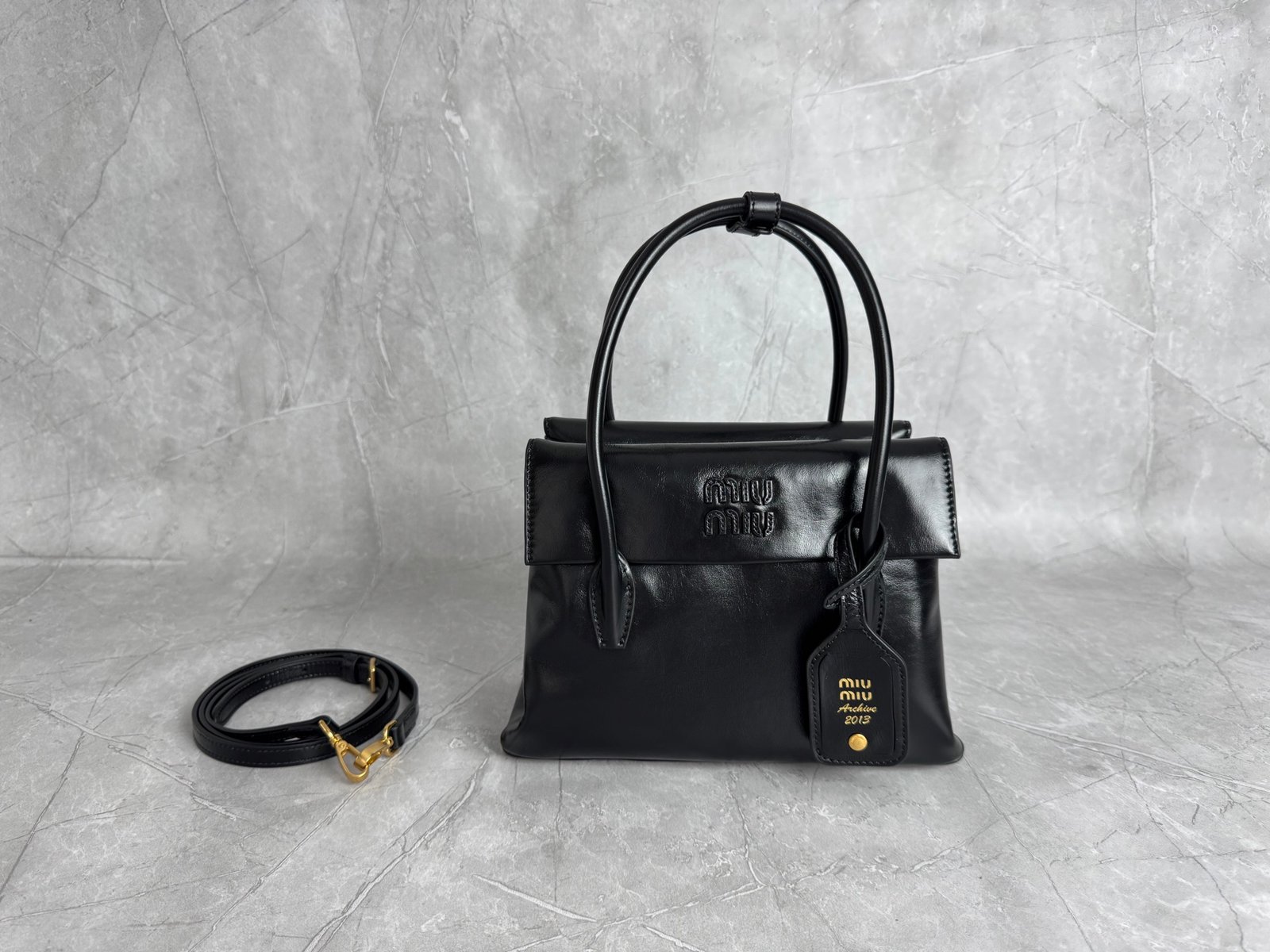 MIUMIU vintage handbag L90905 - Image 3