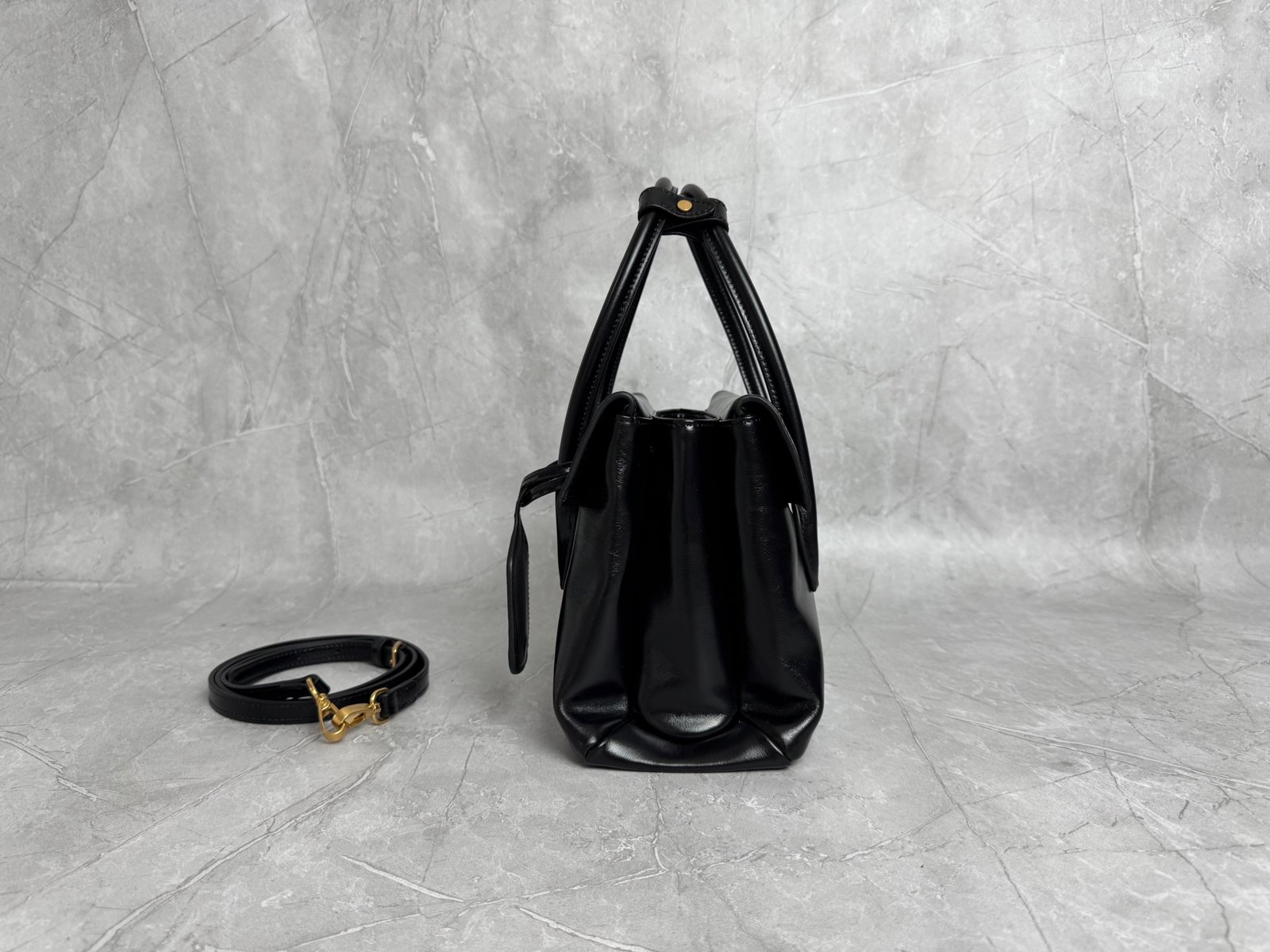 MIUMIU vintage handbag L90905 - Image 5