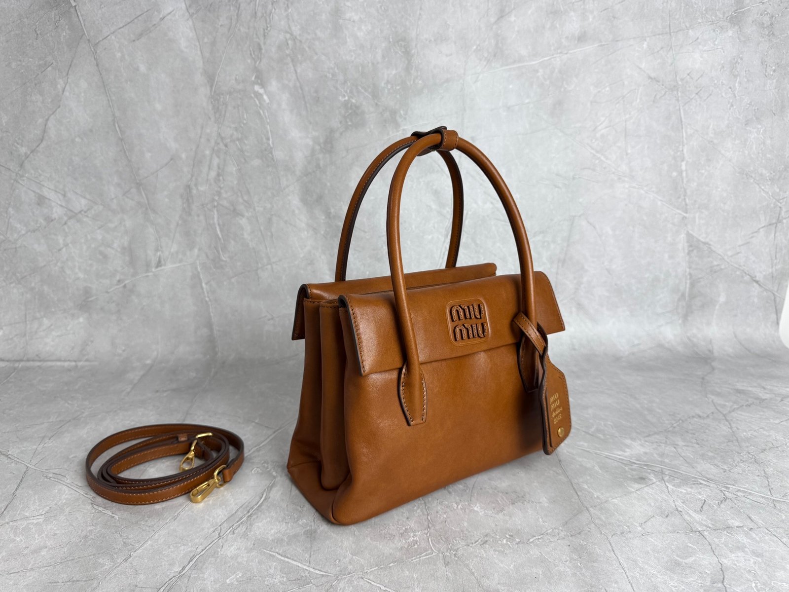 MIUMIU vintage handbag L90905 - Image 7