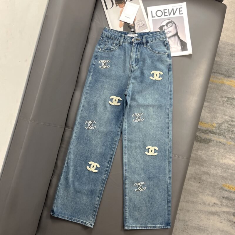 Chanel Embroidered Denim Pants D91805