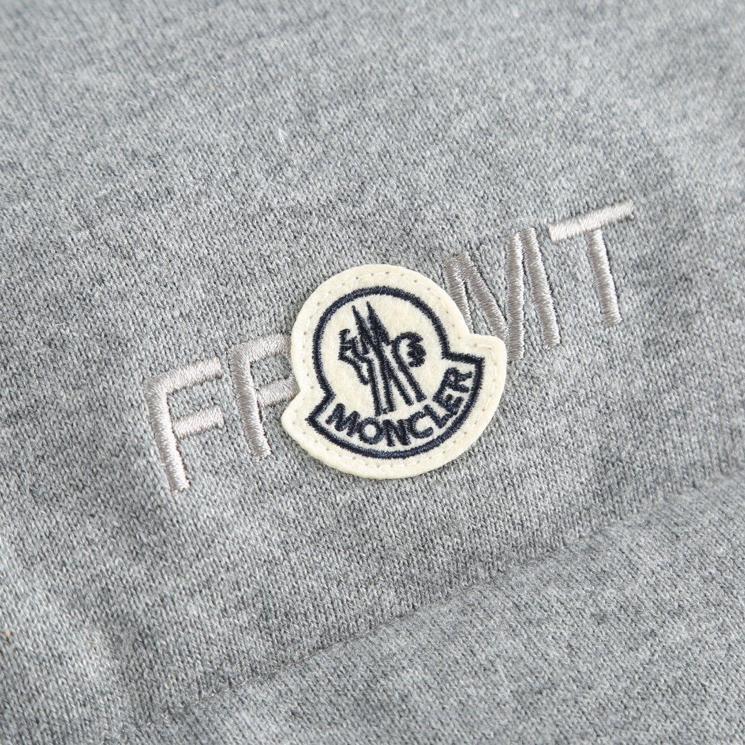 MONCLER Cotton Embroidered Plush Jacket 91901 - Image 7