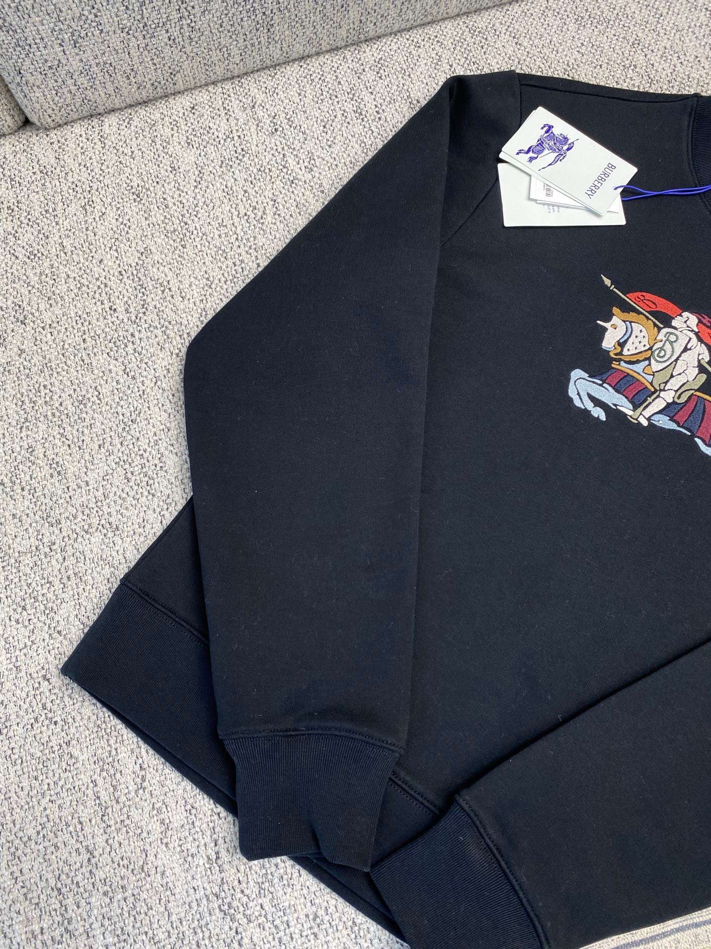 Burberry equestrian knight logo cotton sports shirt with round neckline 92303 - Image 5