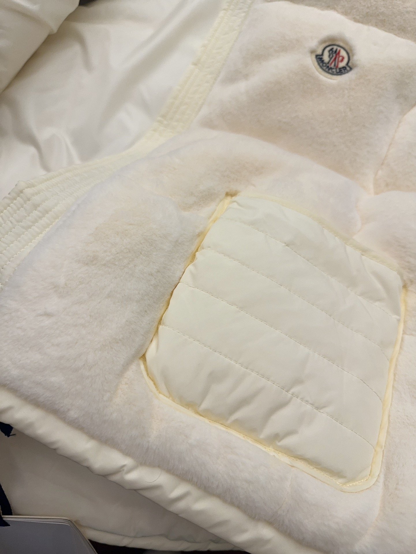 Moncler goose down jacket D92701 - Image 5