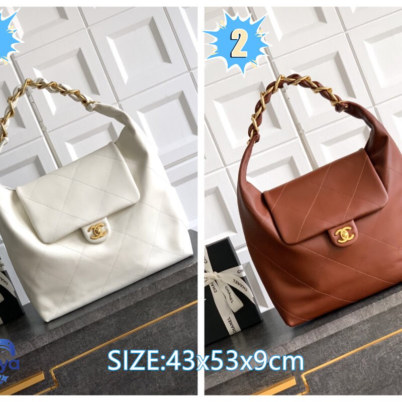 Chanel Maxi hobo bag L102601