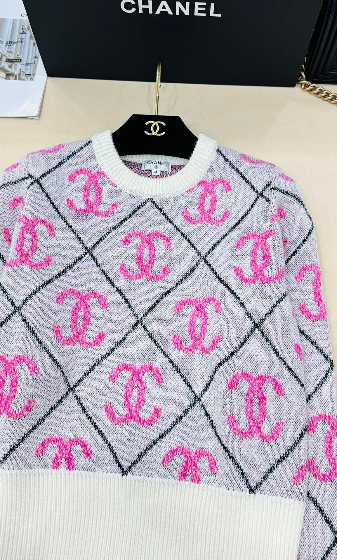 Chanel new autumn/winter round-neck long-sleeve clothing D100105 - Image 6