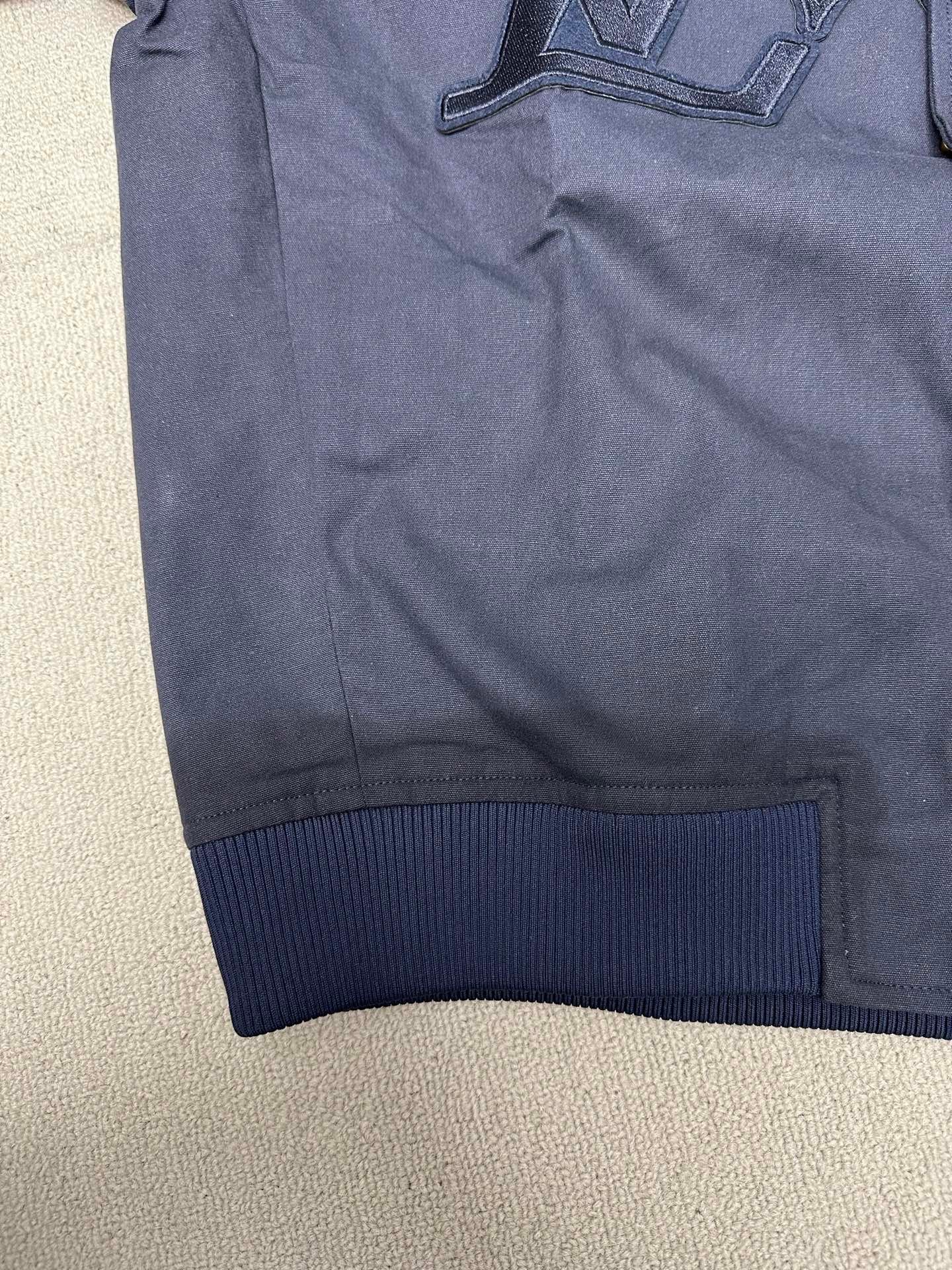 LV Letter Patch Embroidered Pearl Button-down Padded Jacket 100901 - Image 7