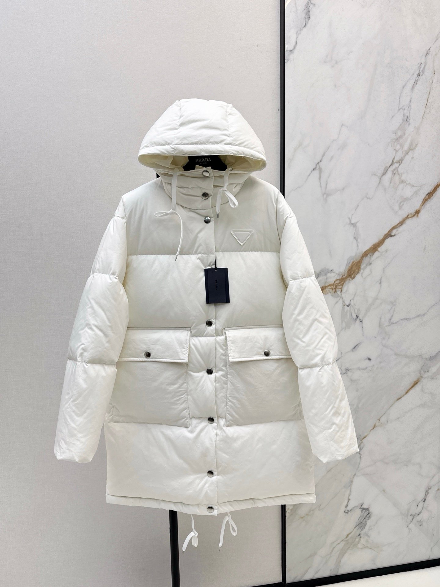 PRADA con capucha larga breadwear down jacket D101303 - Image 3