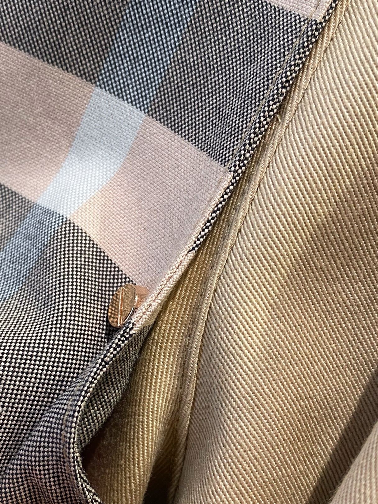 Burberry trench coat D101802 - Image 4