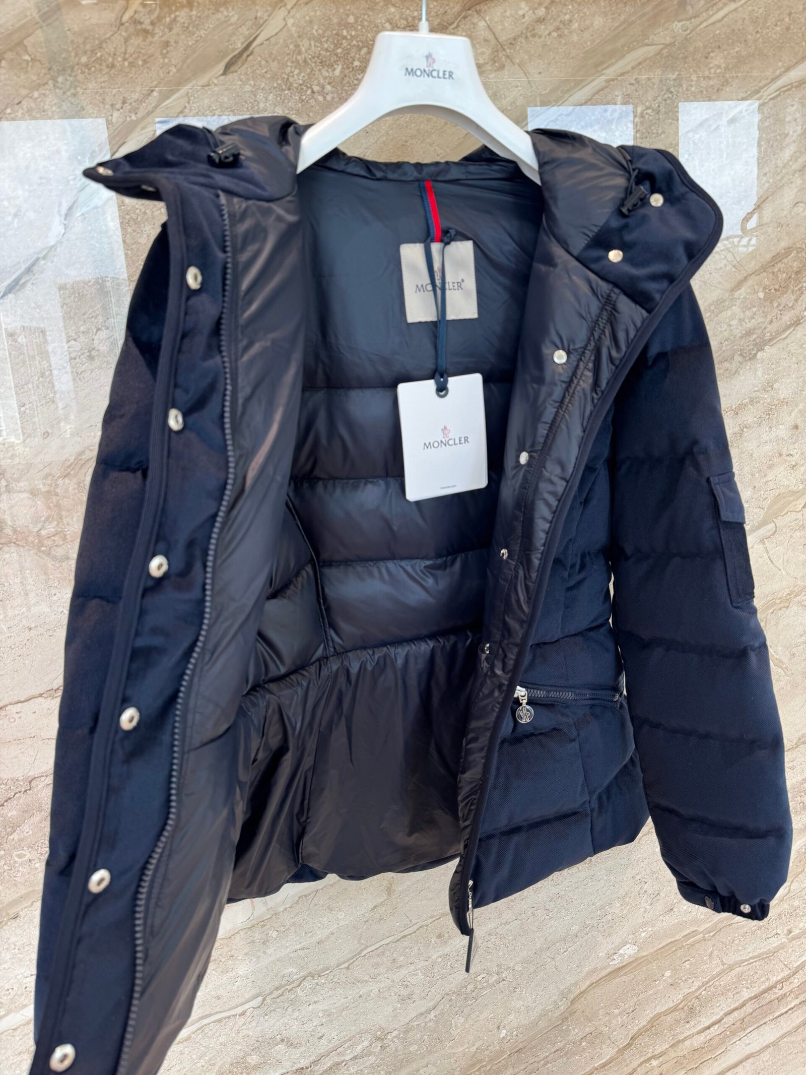 Moncler hooded down jacket D102305 - Image 4