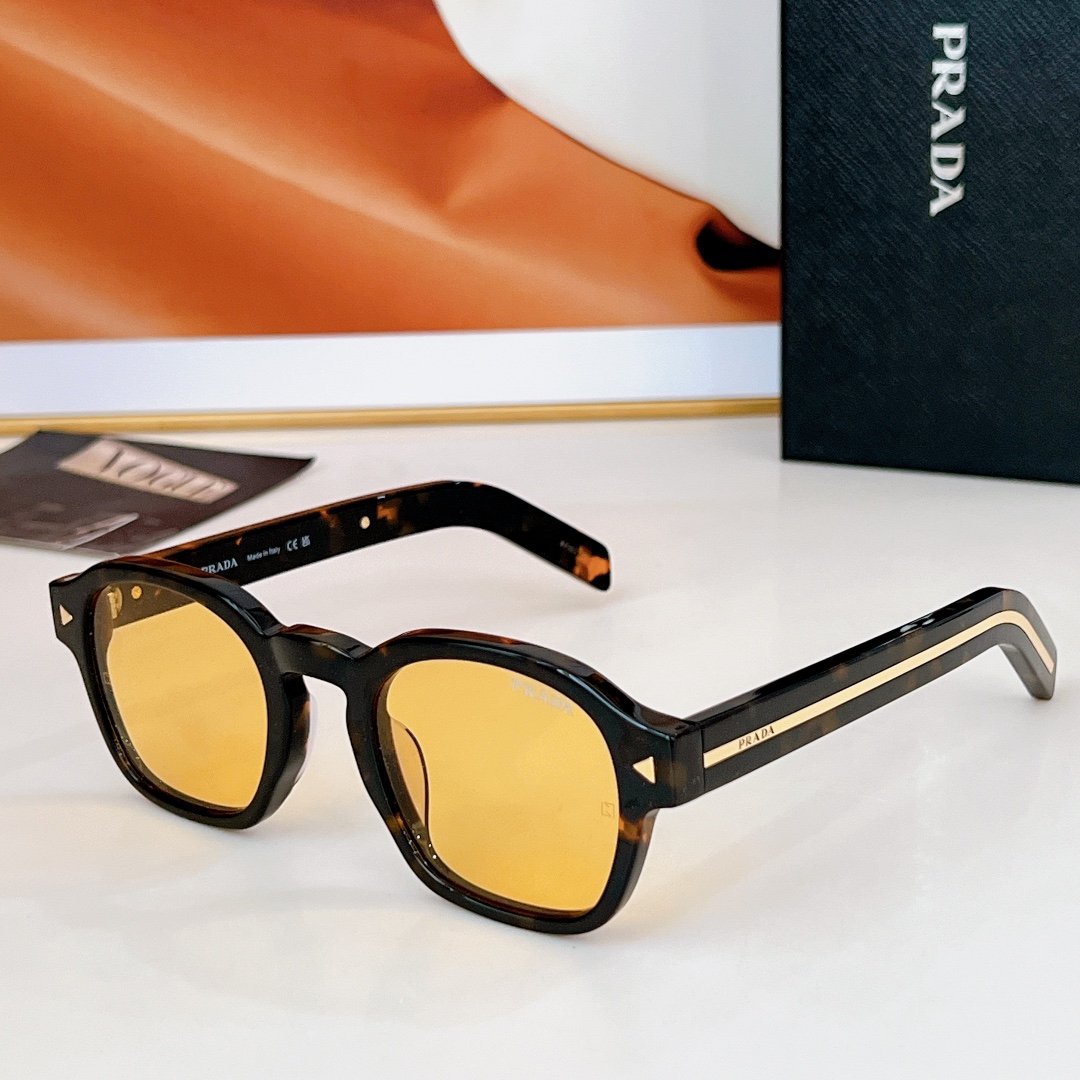 PRADA sunglasses L102704 - Image 3