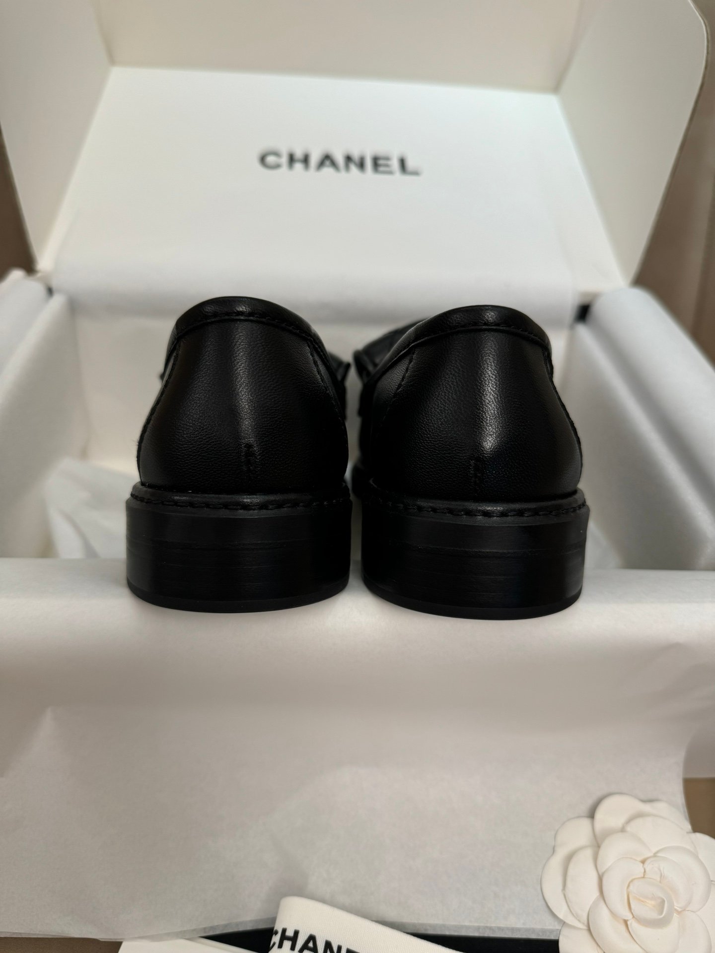 CHANEL bag buckle loafers L103105 - Image 5